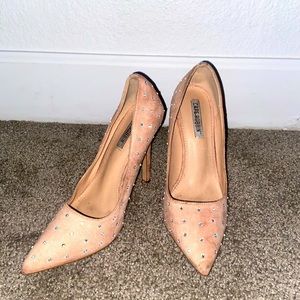 Heels Size 7 (3.5 Inches high)